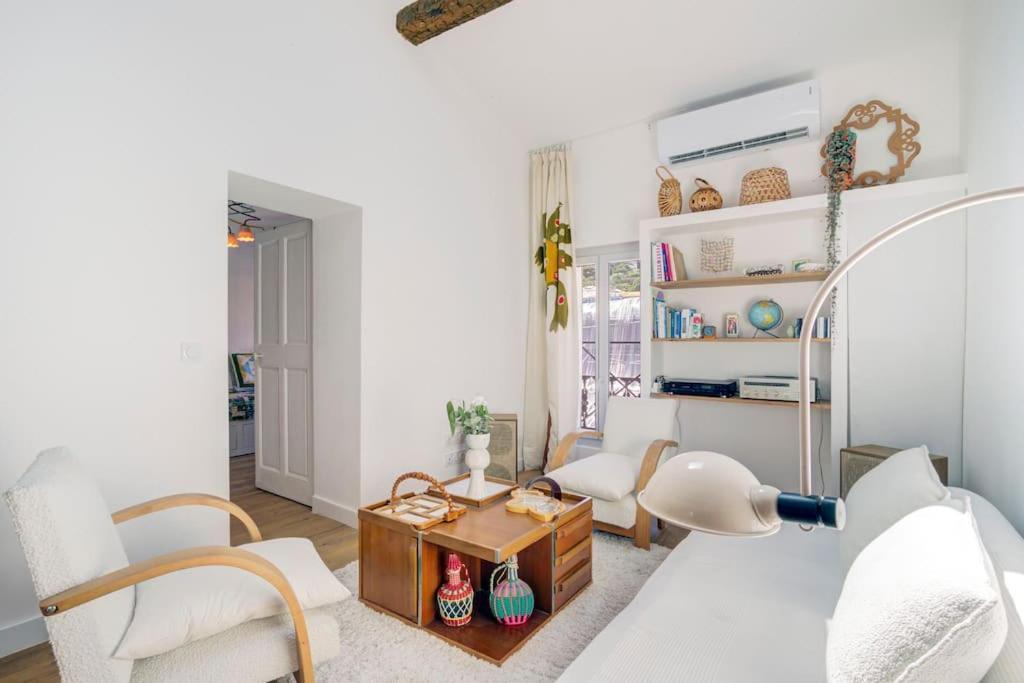 Appartement Place Des Halles Sète Esterno foto